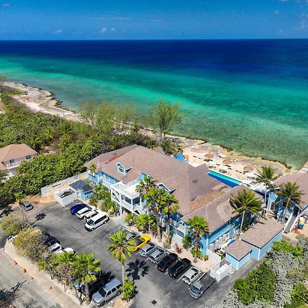 Cobalt Coast Resort West Bay Bagian luar foto