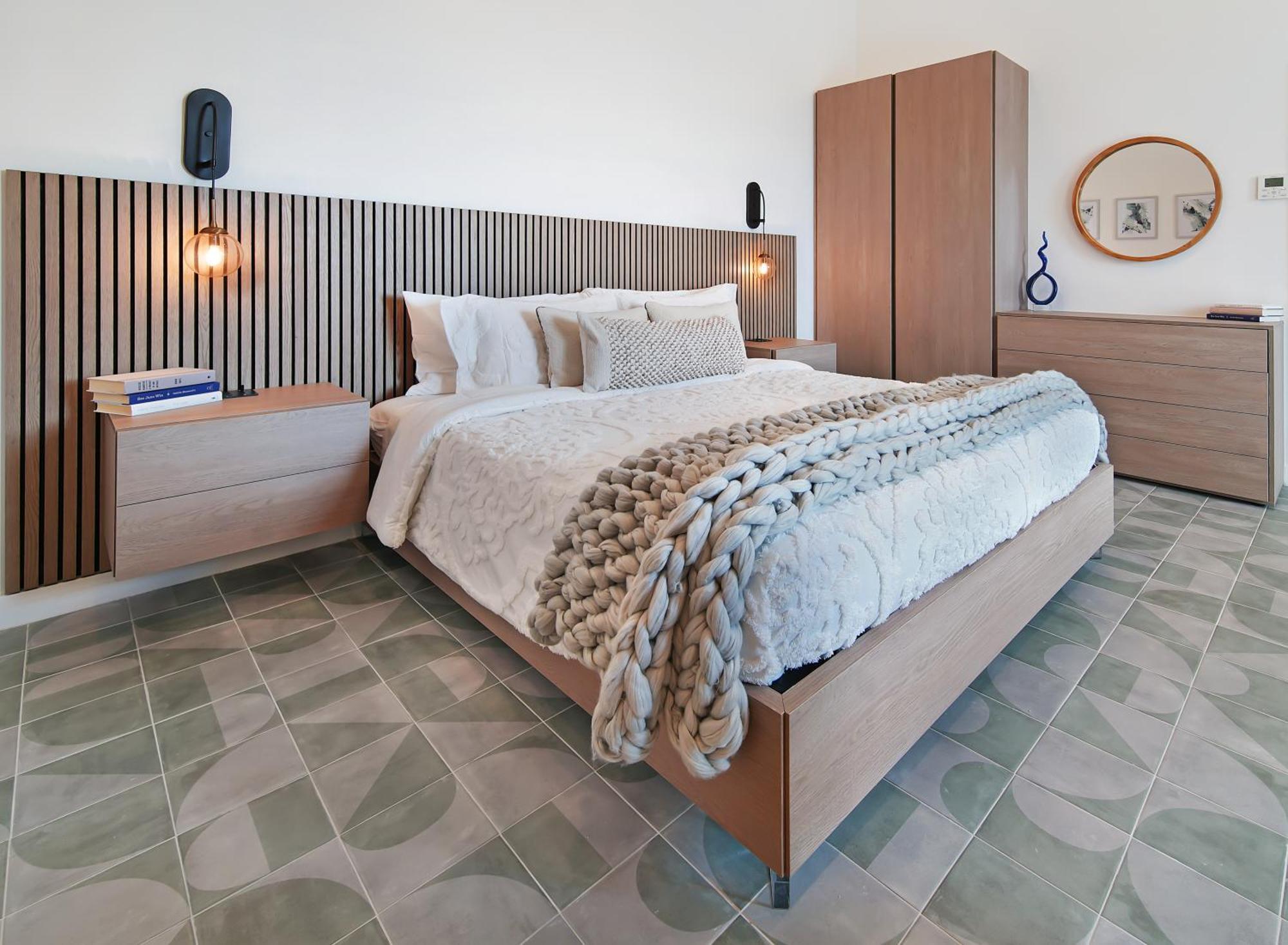 Cobalt Coast Resort West Bay Bagian luar foto